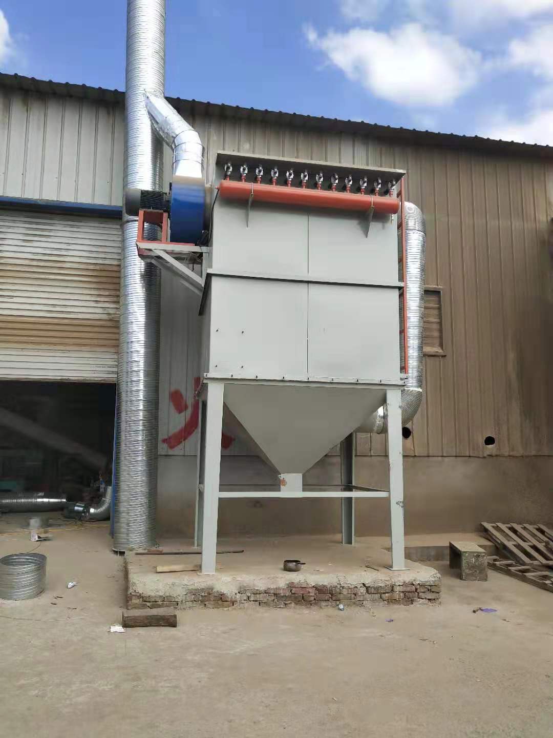 礦(kuang)山除(chu)塵器(qi)詳細(xi)内容(rong)介紹(shao)